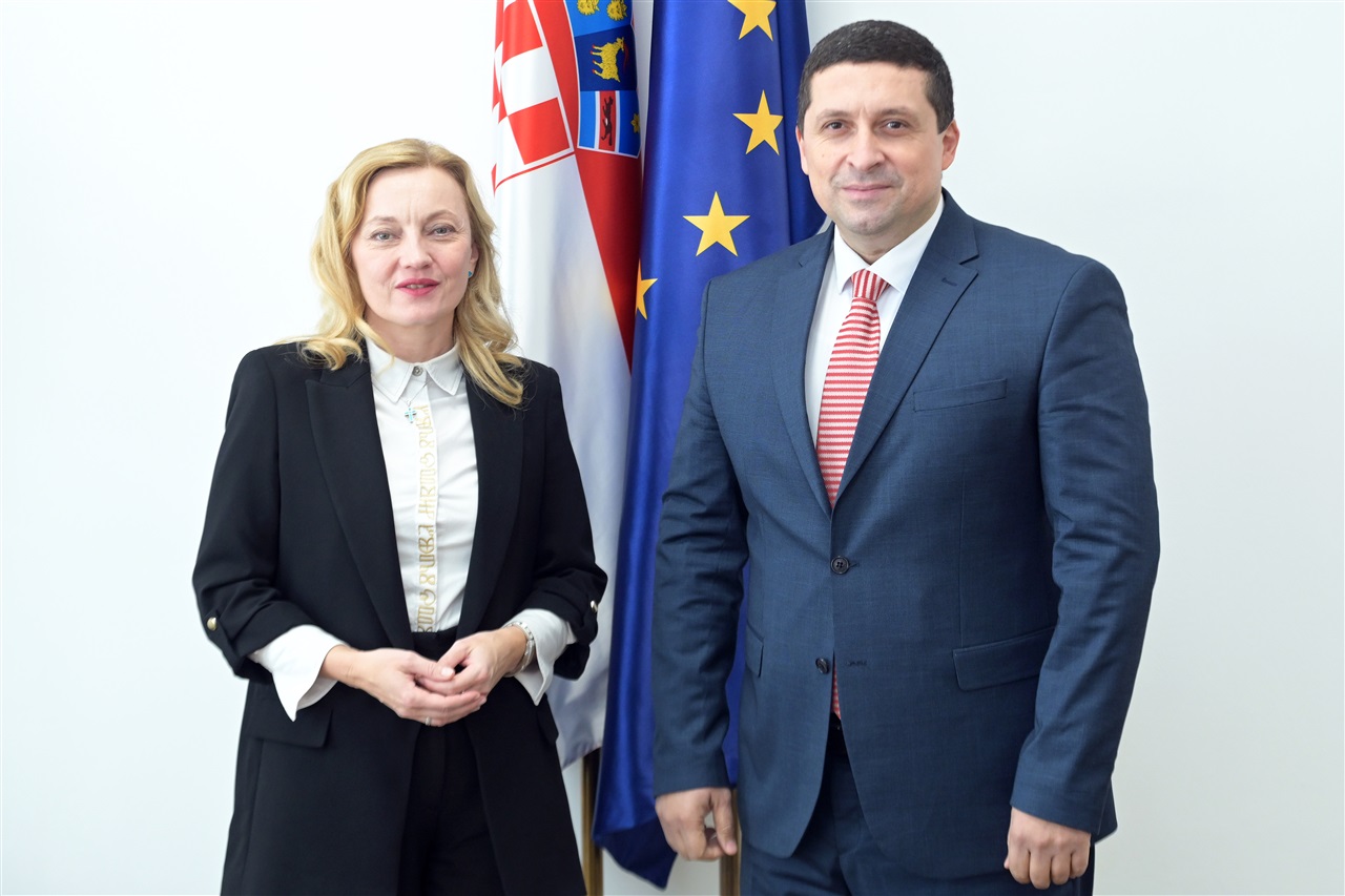 Marijana Petir susrela se s veleposlanikom Draganom Gjurchevskim 1